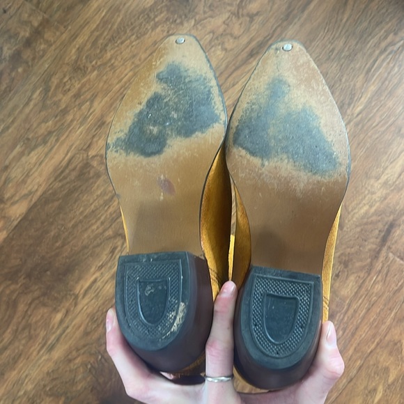 Acme vintage mustard suede cowboy boots - Picture 9 of 12